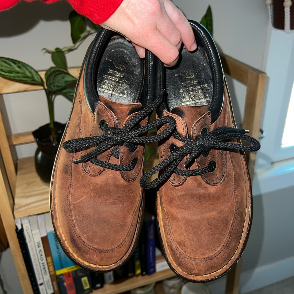 Vintage Dr Marten Airwalk Oxfords